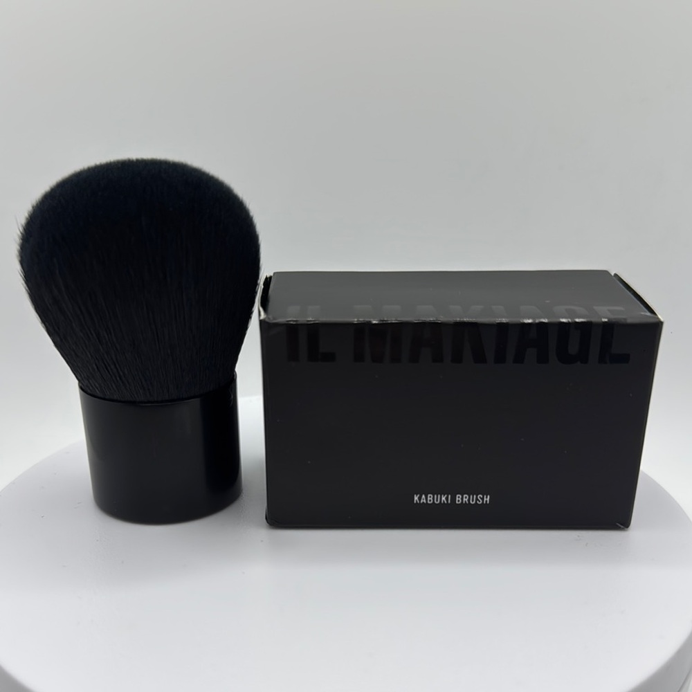 IL MAKIAGE Black Kabuki Brush